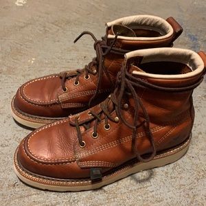 Thorogood Moc Toe Tobacco Women’s 9- flaws!